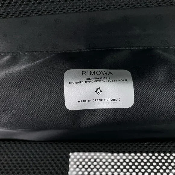 RIMOWA x Lufthansa Limited Edition Essential Cabin Carry On Gloss Black 36L NEW - Picture 13 of 15